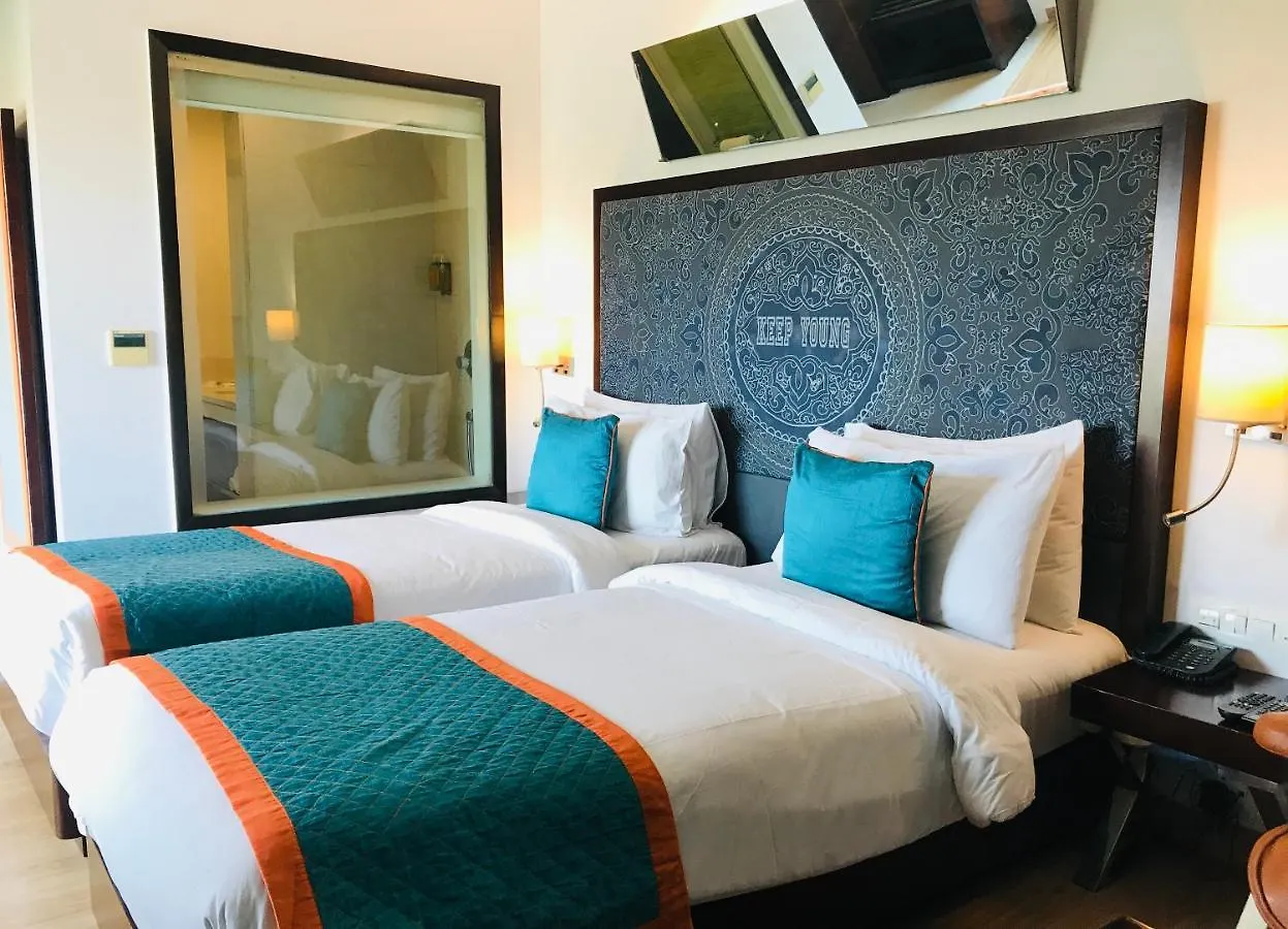 Golden Tulip City Centre Gurgaon Hotel
