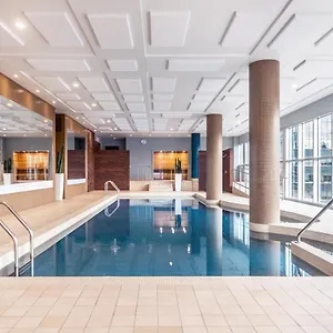 Warwick Le Crystal - 5*, Montreal Canada