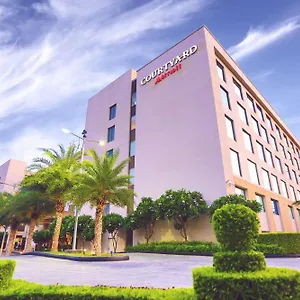 courtyard-by-marriott-agra-282001.agrahotelsindia.net/