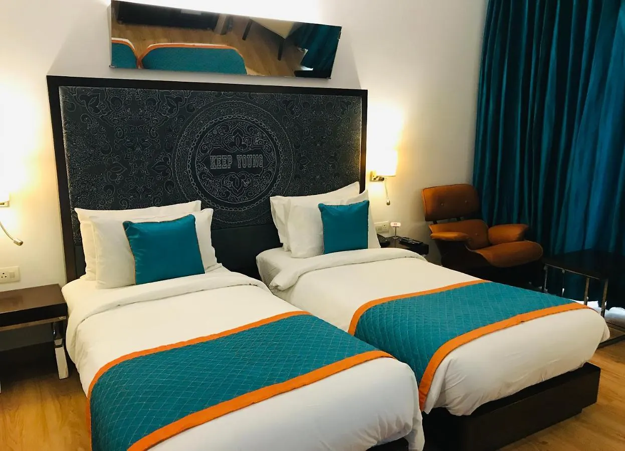 Hotel Golden Tulip City Centre Gurgaon