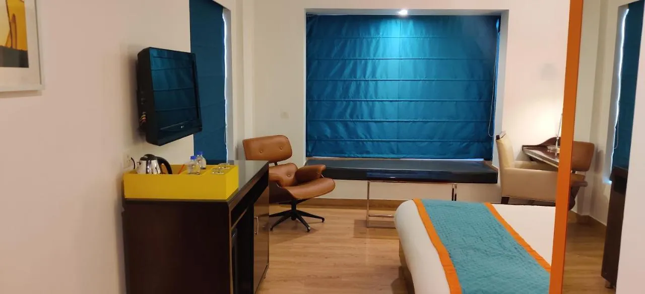 Golden Tulip City Centre Gurgaon Hotel